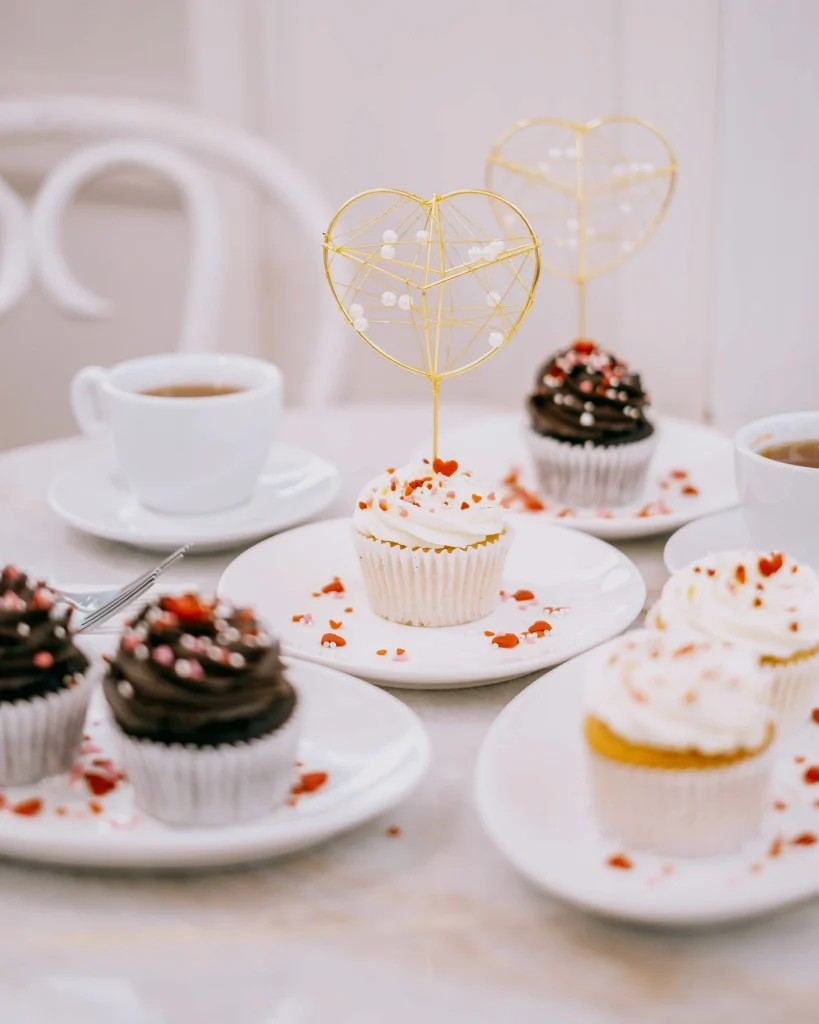 BISOU ORDER AHEAD CAKES PRICES