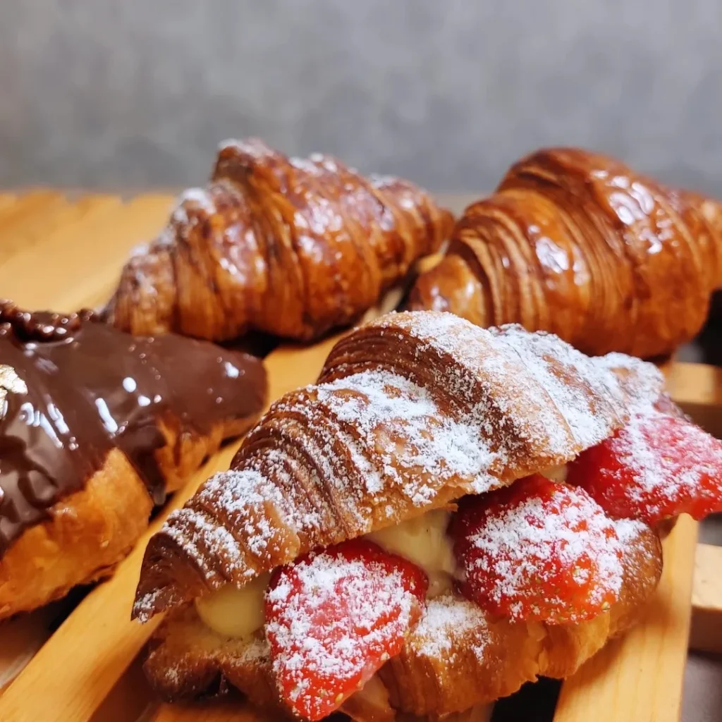 ENGI PATISSERIE WHOLE CAKES MENU WITH PRICES