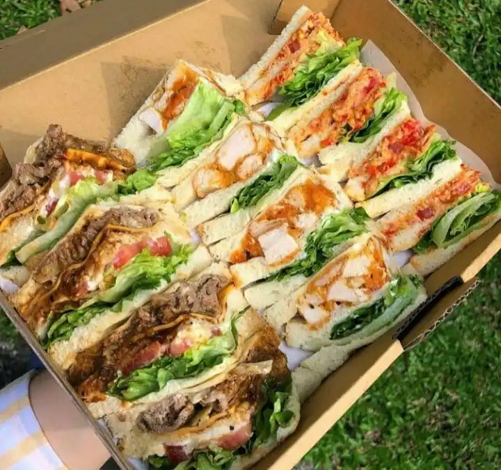 GARSA KITCHEN SANDWICHES PRICES